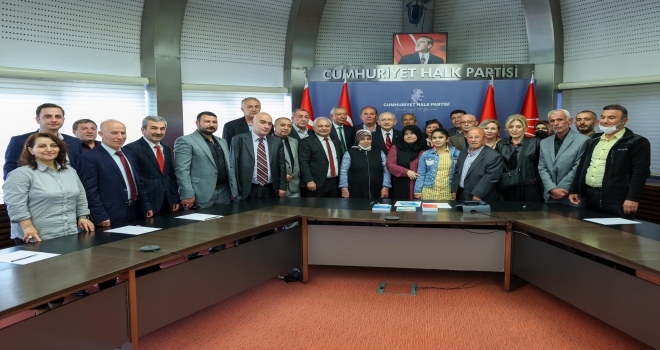 AKP ve MHP’den istifa edenler CHP’ye katıldı: Bir daha oy verirsem rabbim cennete koymasın